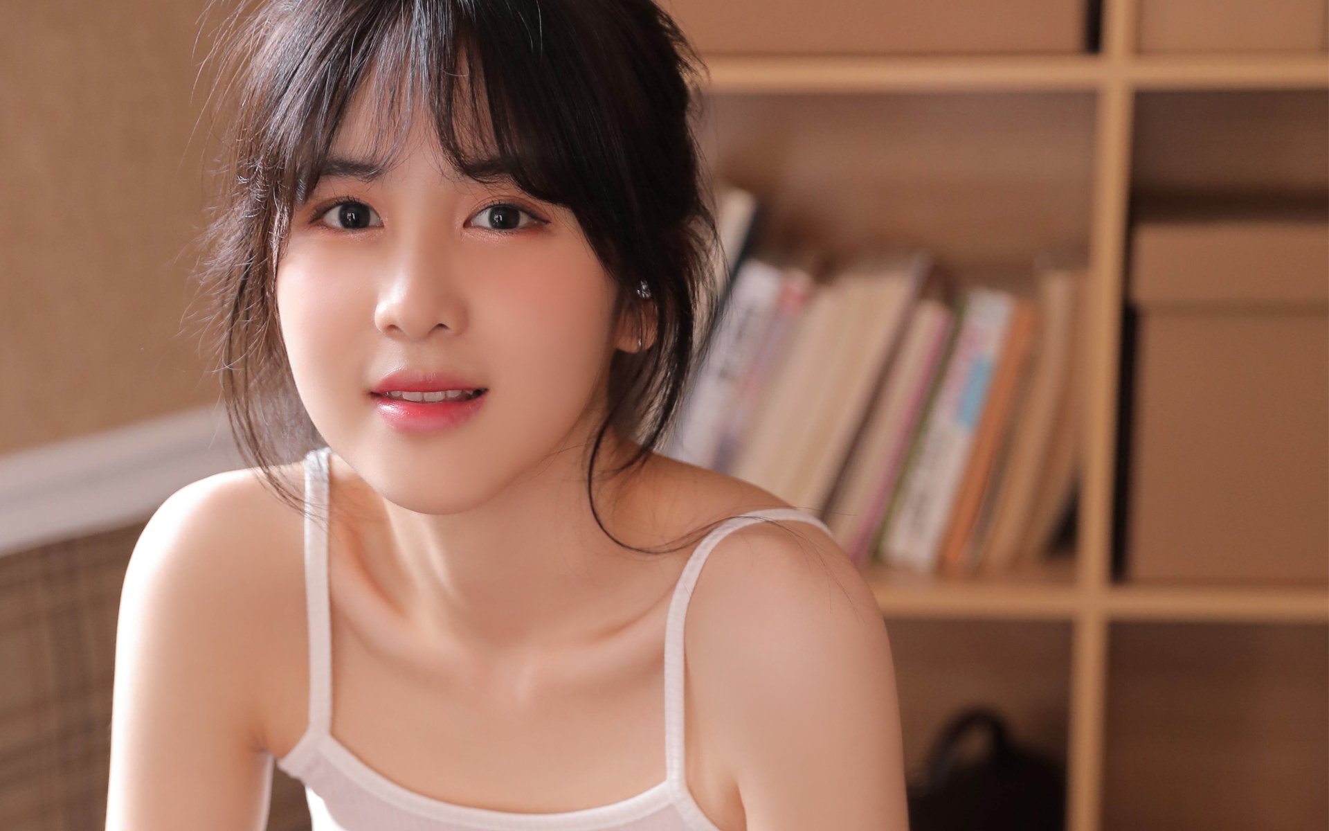 “高新体育中心沙滩排球:队员协调默契,赛场气氛火爆”