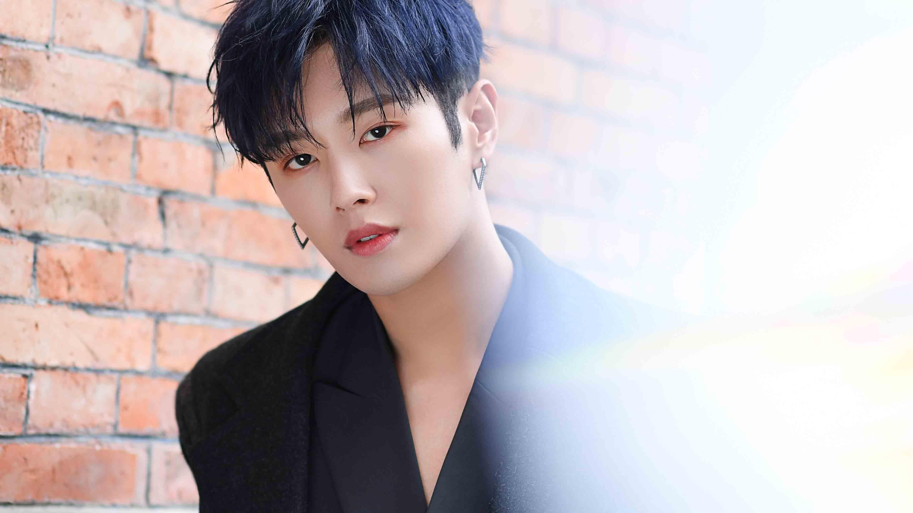 哈登持球突破制造犯规获得多次罚球，哈登持球能力